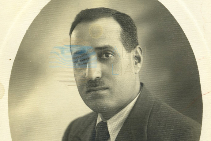 Picture of a greek teacher in Egypt